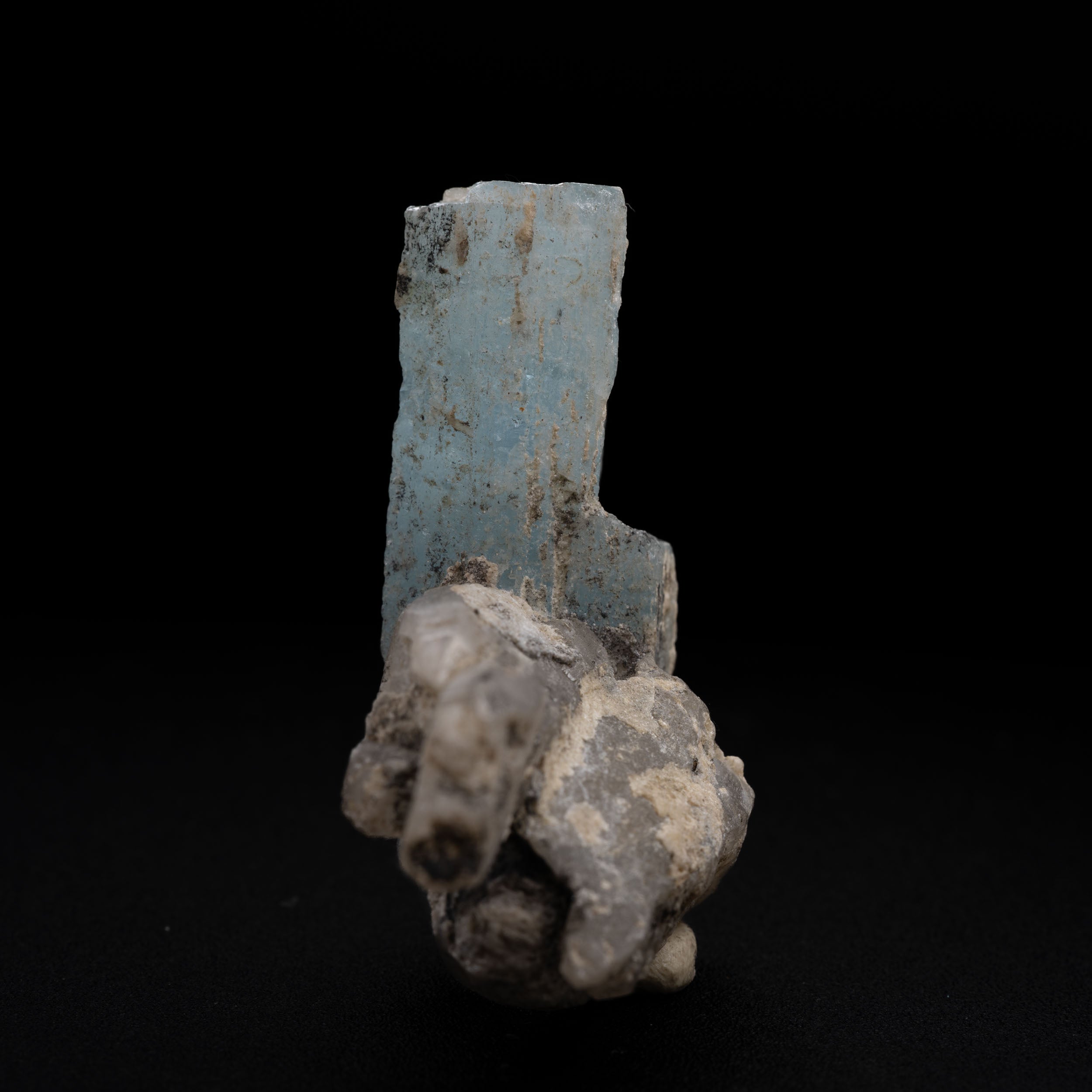 Aquamarine with Quartz/Fluorite Cluster - 34g, Pakistan