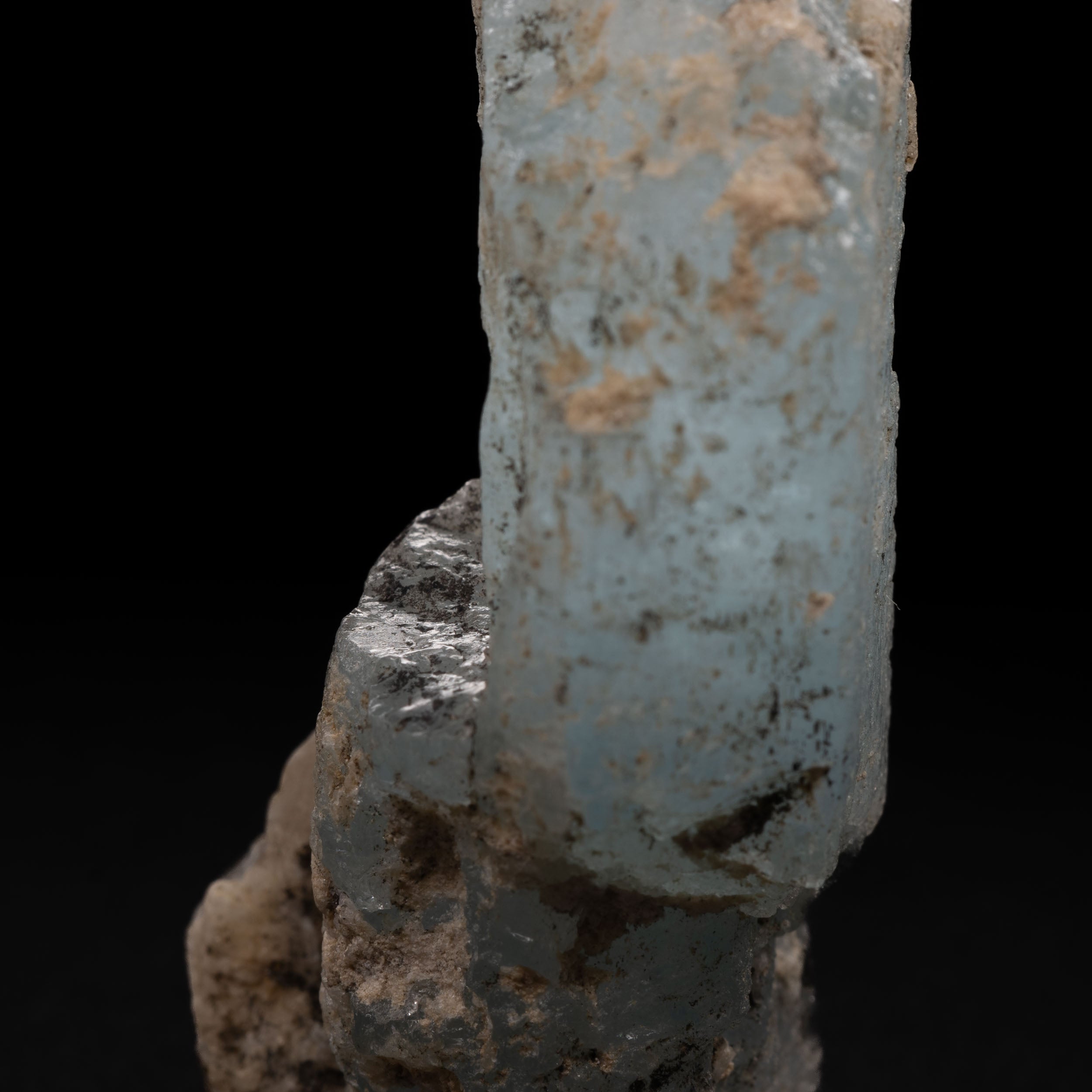 Aquamarine with Quartz/Fluorite Cluster - 34g, Pakistan