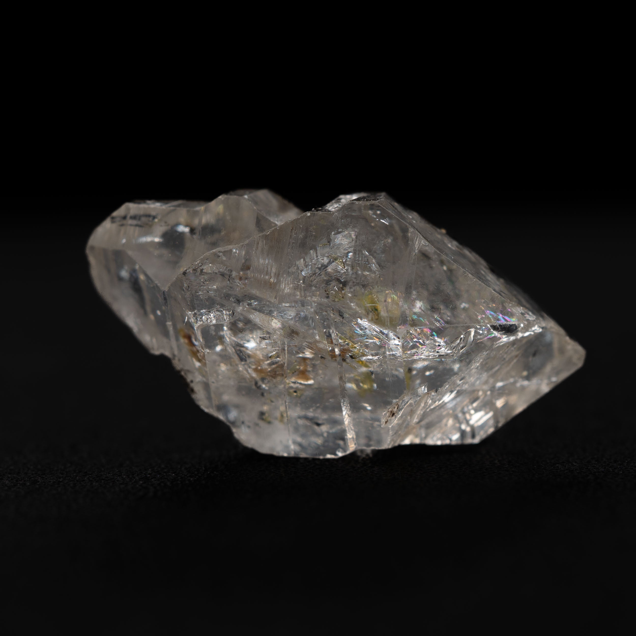 Rare Petroleum Quartz with Golden Enhydro Inclusions - 17CT