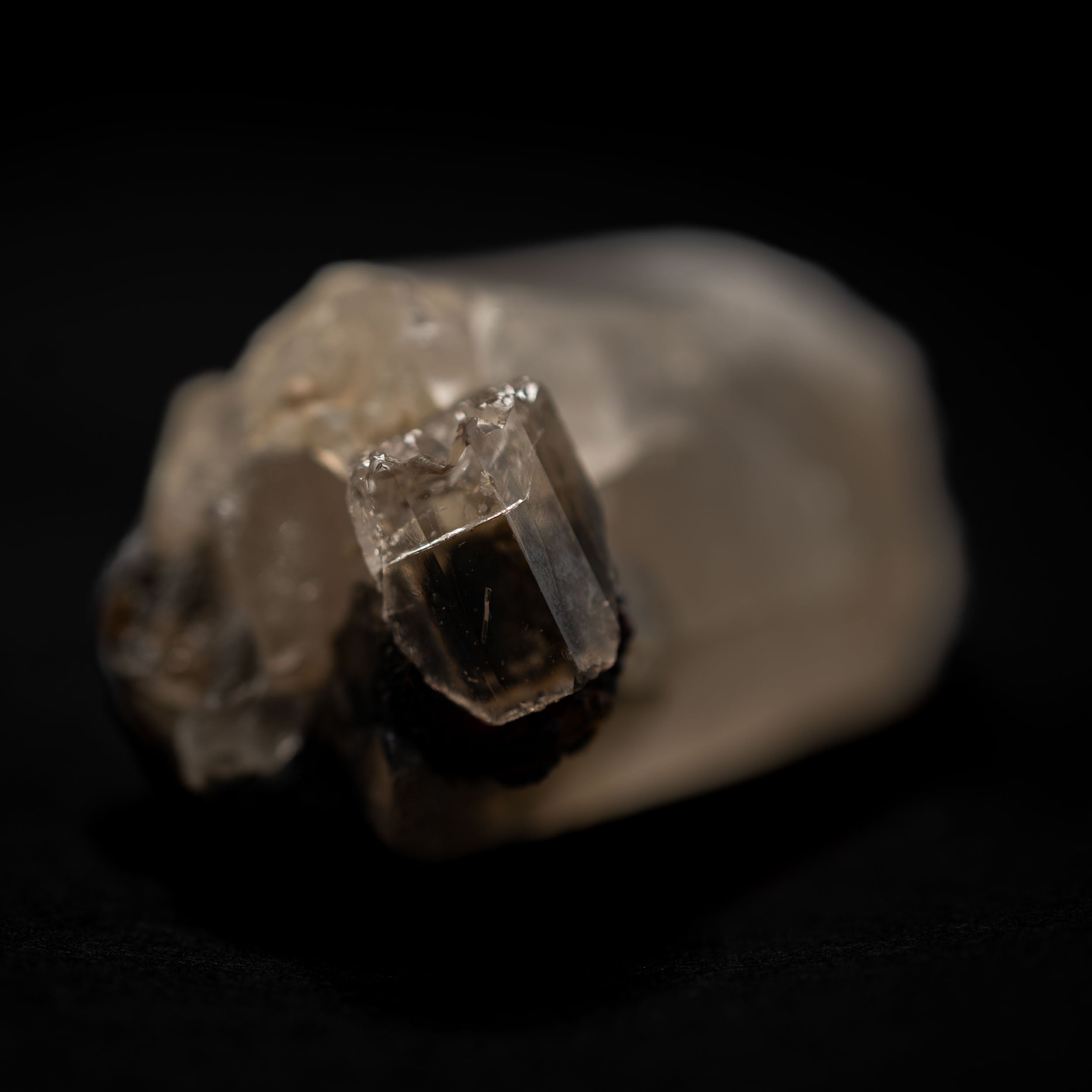 Smoky Quartz with Topaz - 108.52g, Afghanistan