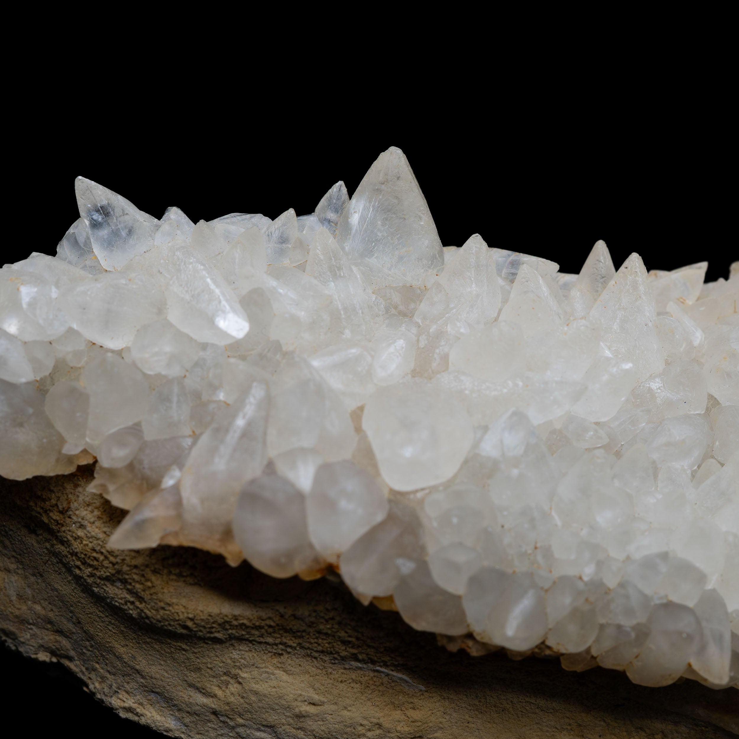 Dog-tooth Calcite Ridge Cluster, Central Kentucky, USA