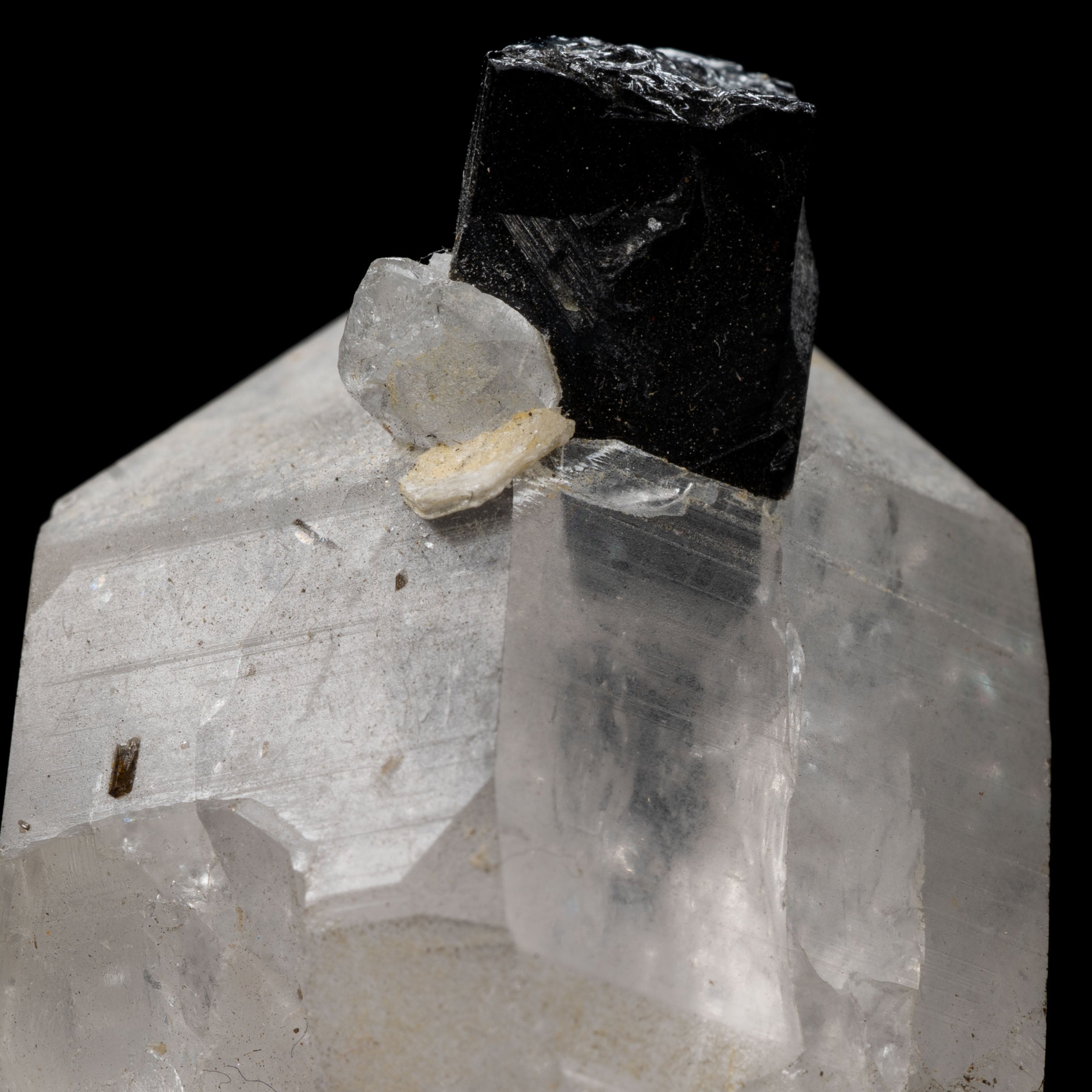 Tourmaline Quartz Specimen 30.83g