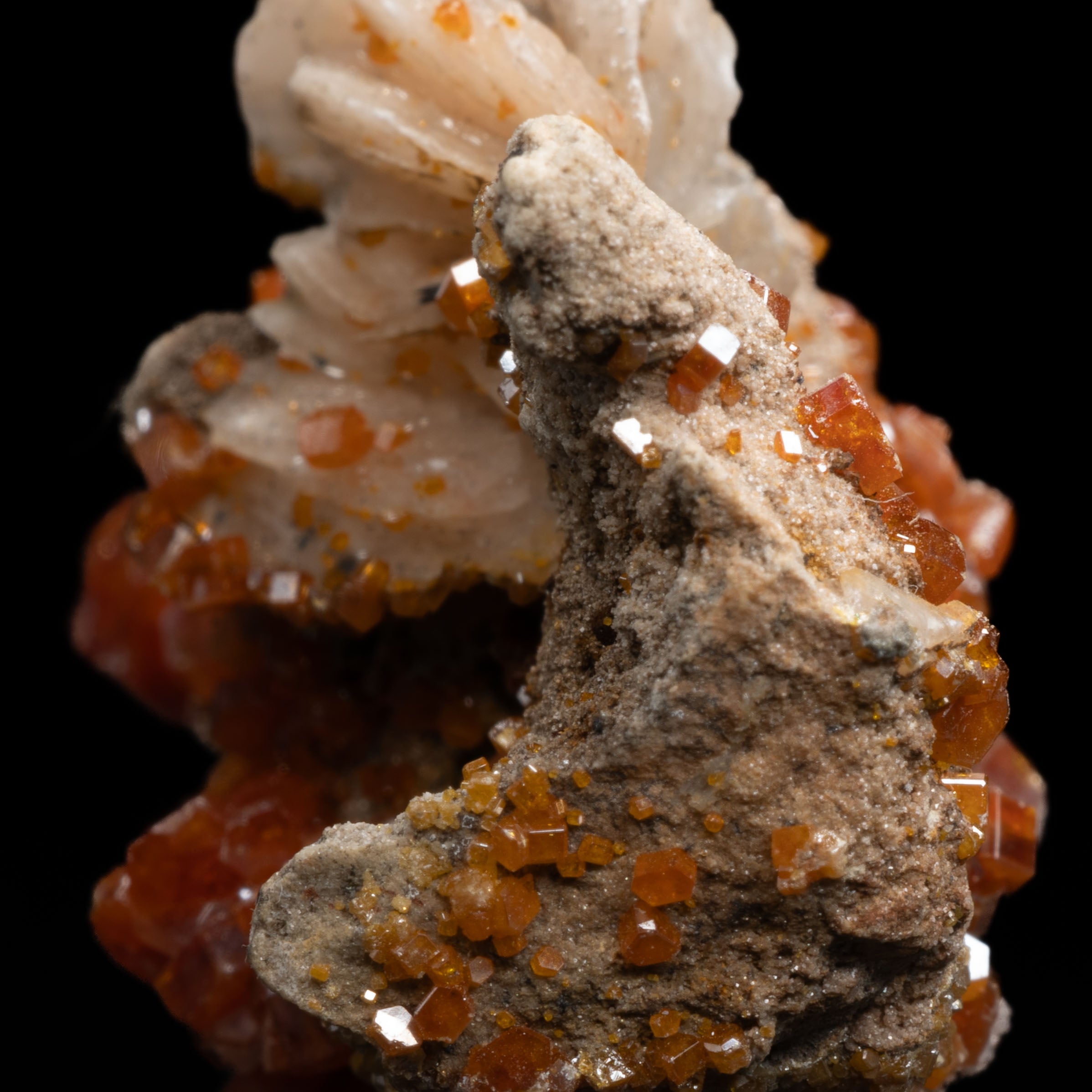 Vanadinite Crystals with Barite 20g - 40x31x22MM