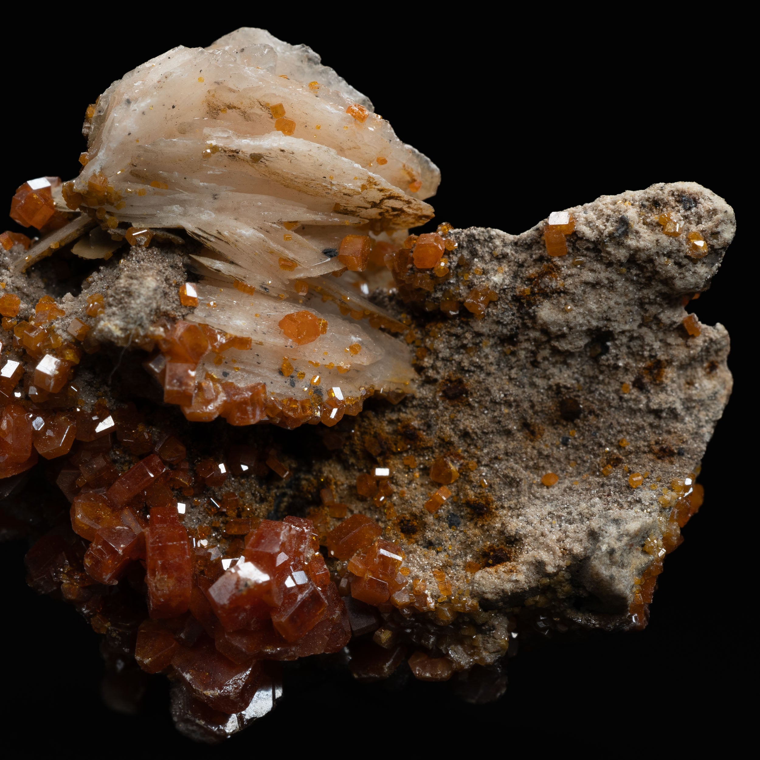 Vanadinite Crystals with Barite 20g - 40x31x22MM