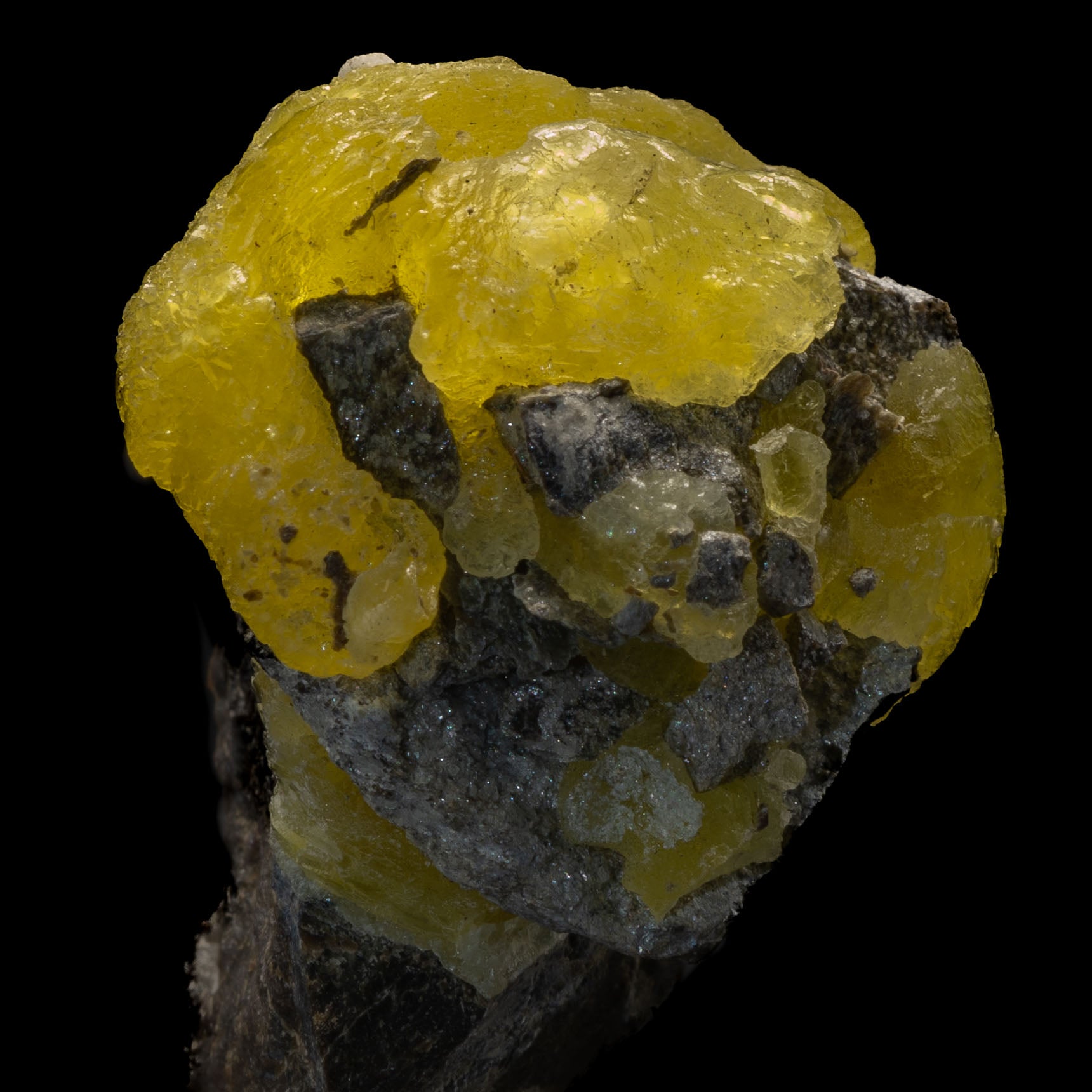 Brucite Cluster - 42 x 30 x 30 mm, 25g
