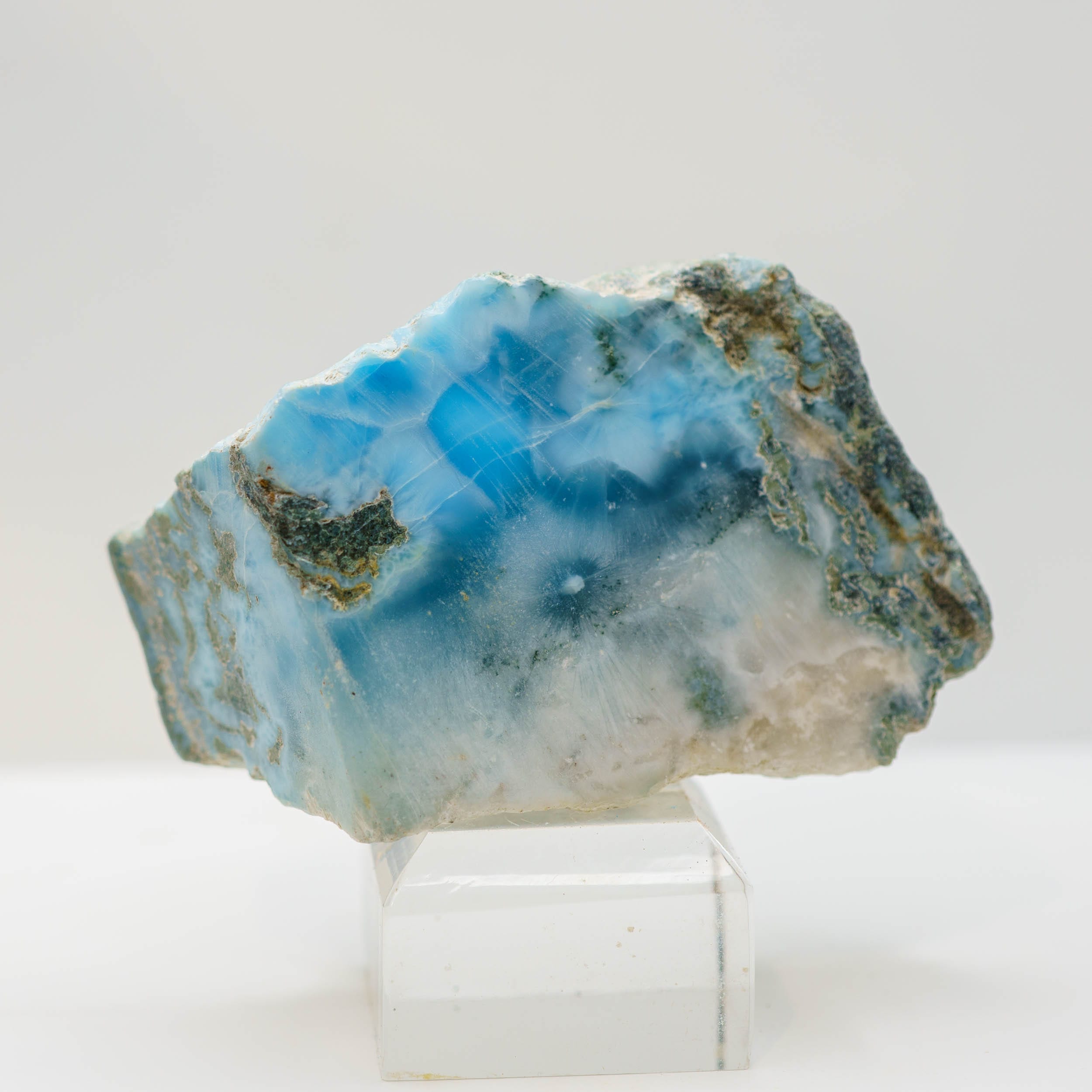 Larimar Semi-Polished Specimen – 130g, 59x36.7x28.2mm, Dominican Republic