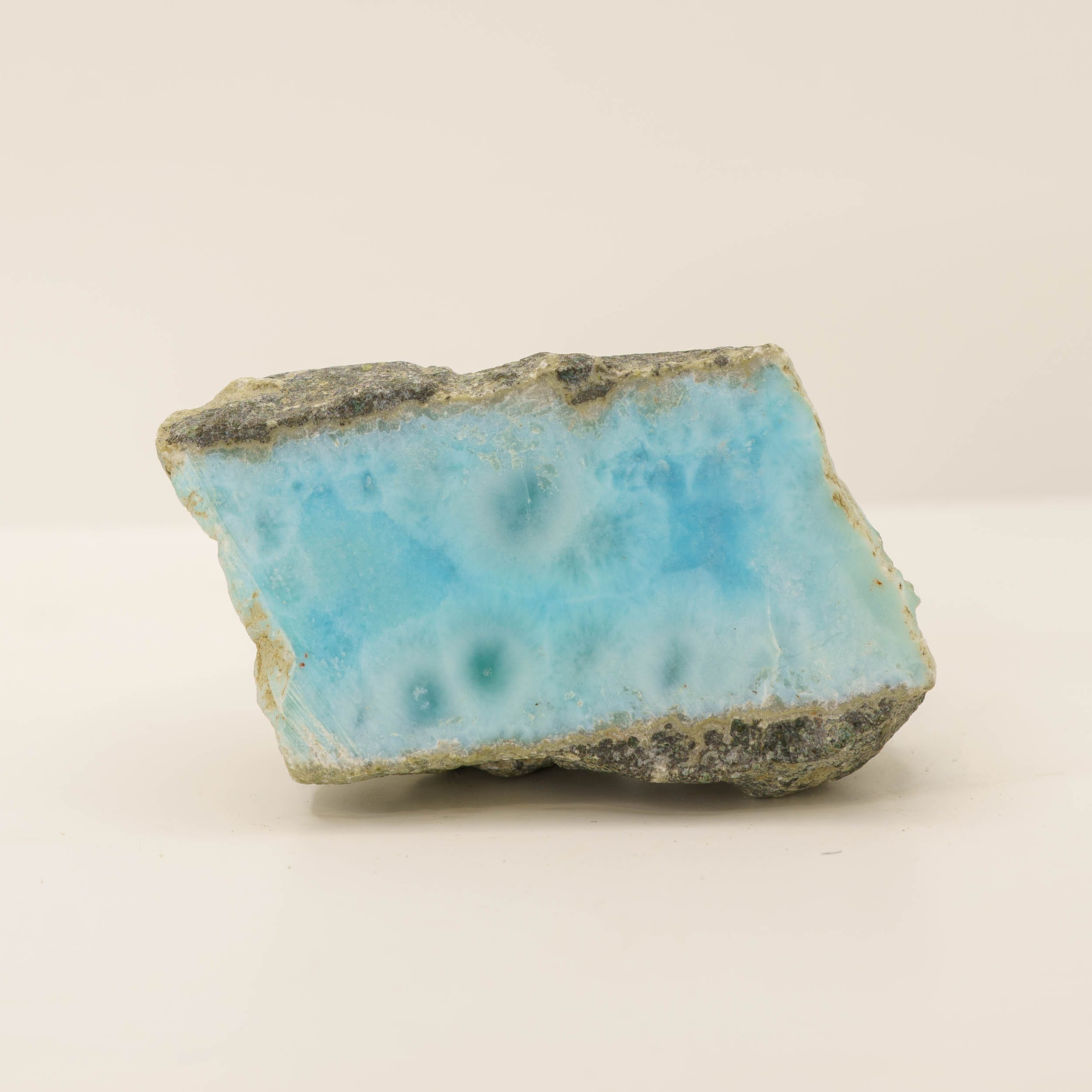 Larimar Semi-Polished – 57.7g, 42x33x28mm, Dominican Republic