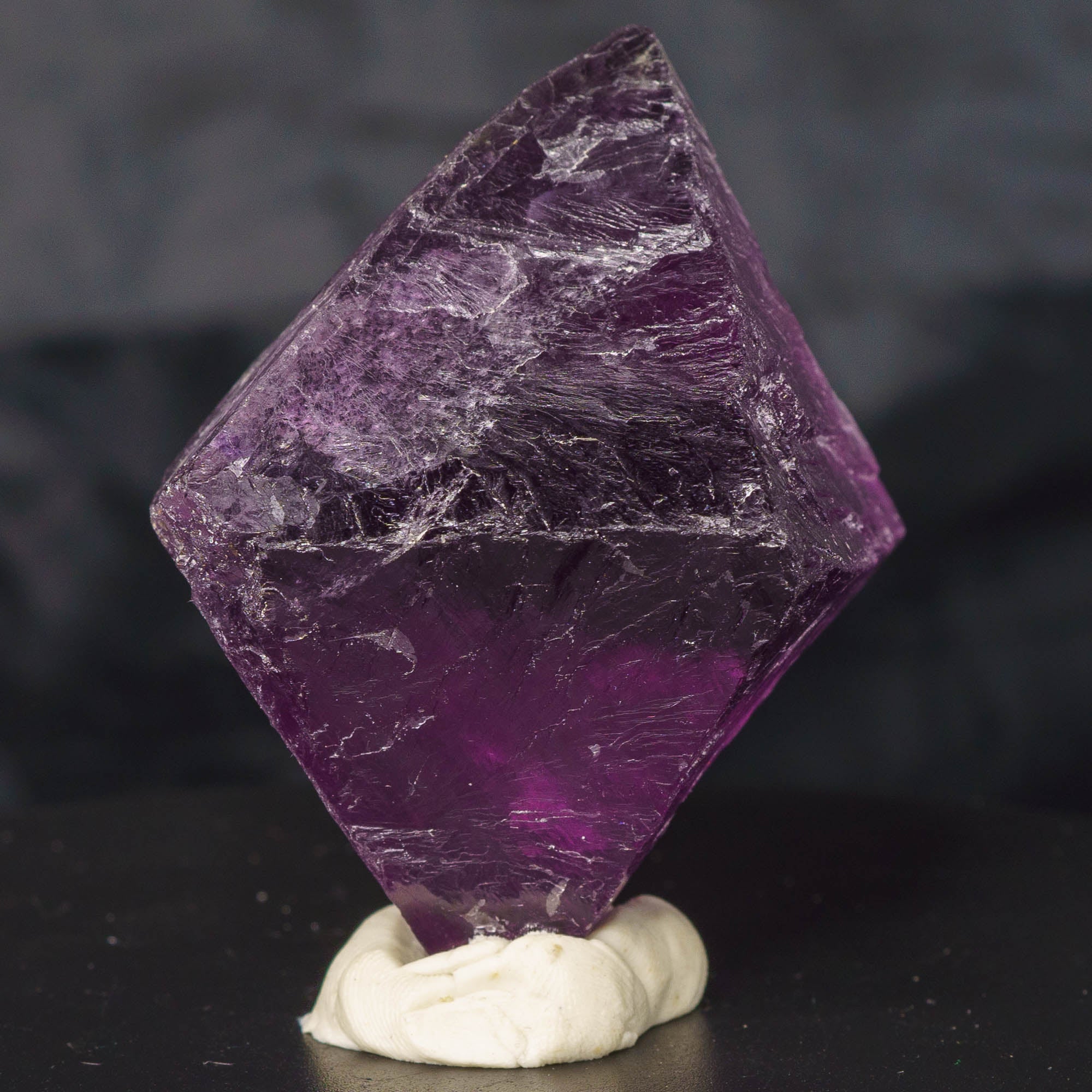 Fluorita Morada Octaedro 180g