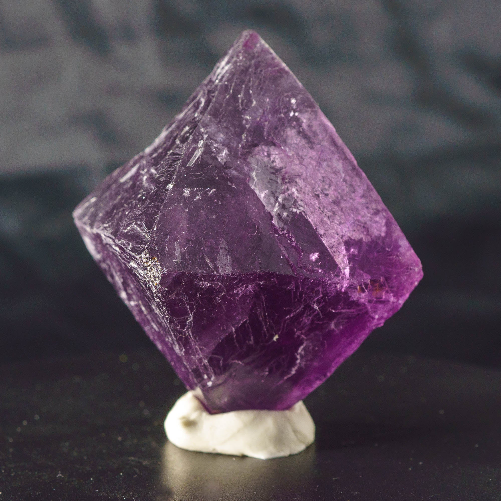 Fluorita Morada Octaedro 180g