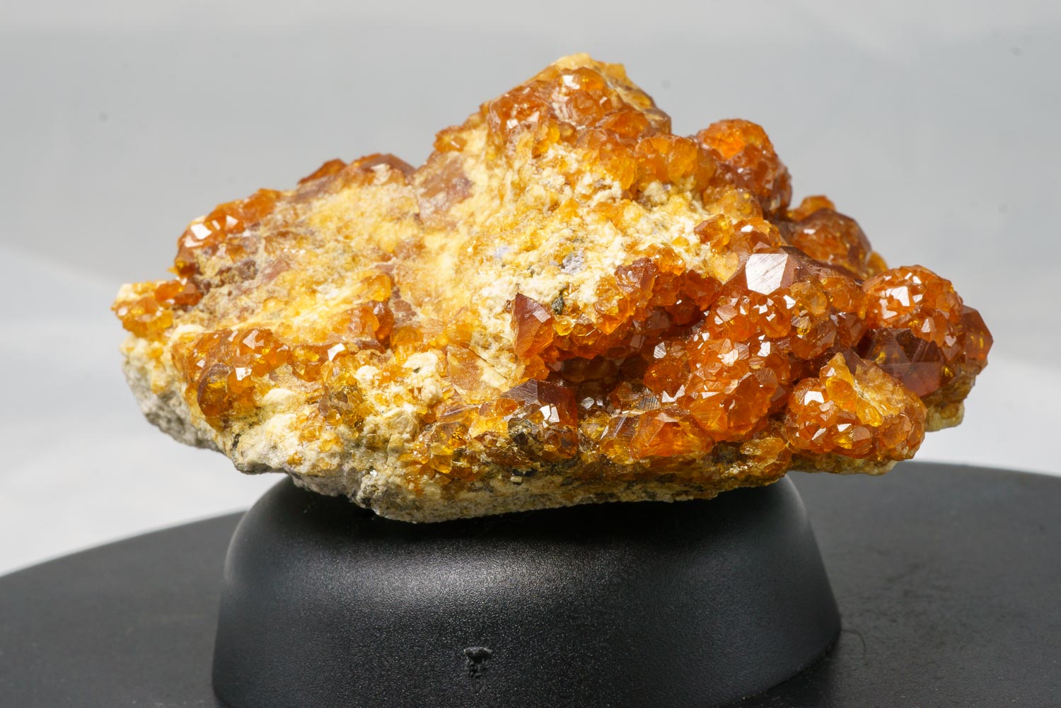 Spessartine Garnet Matrix 160g