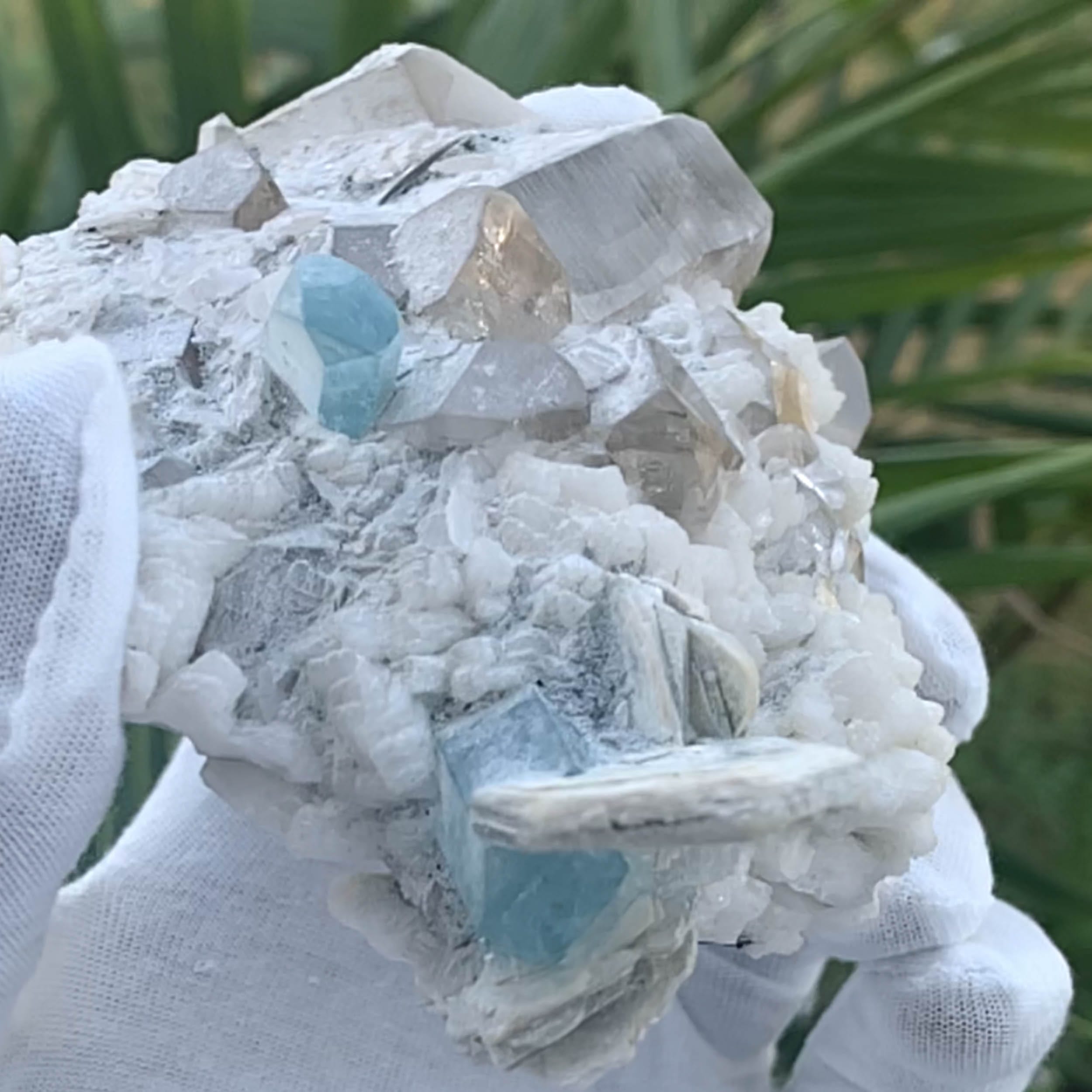 Aquamarine Specimen 340g