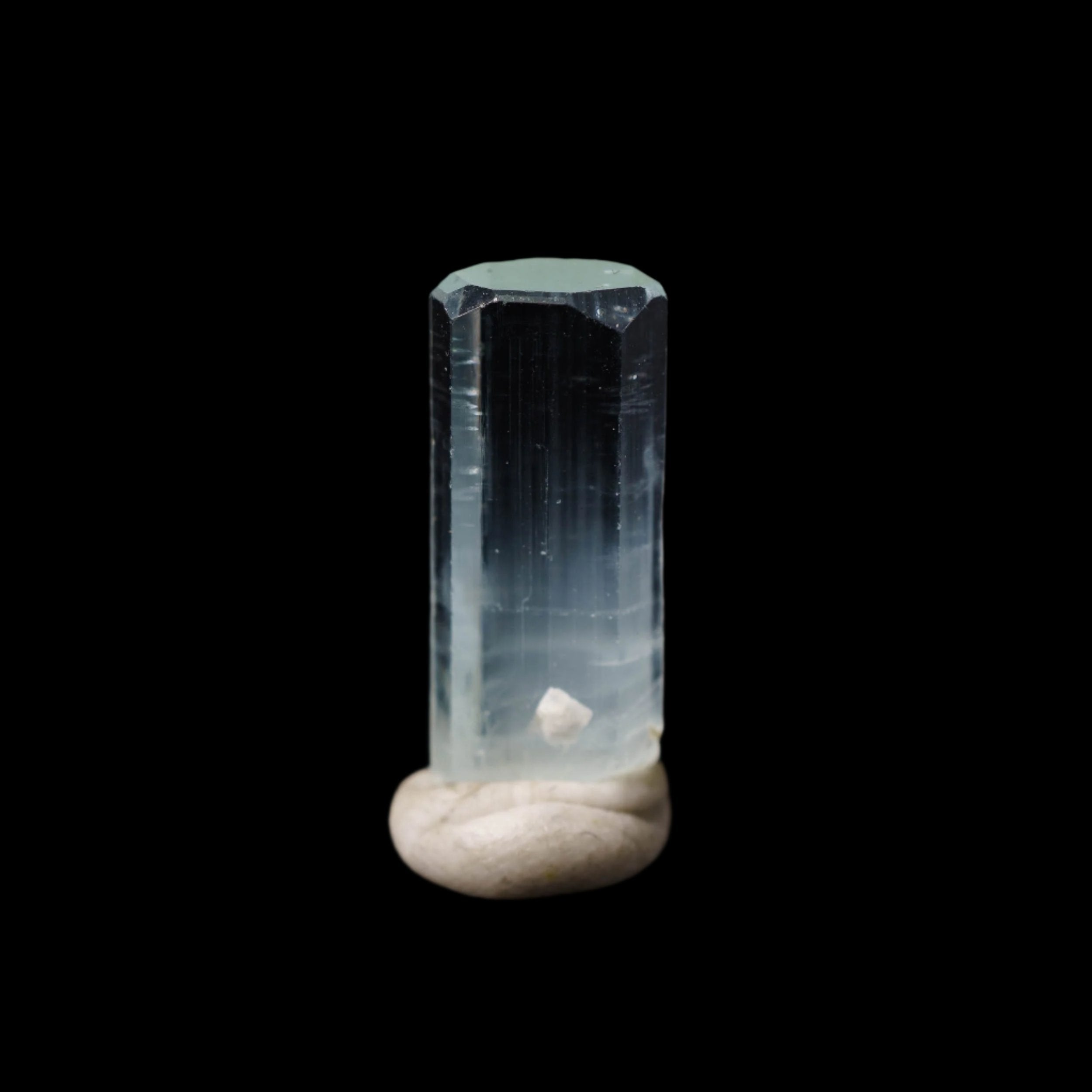 Beryl var. Aquamarine AAA grade 8.4ct