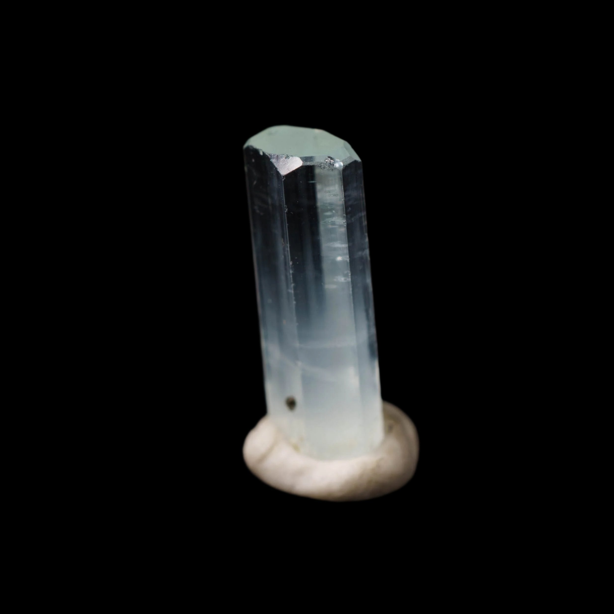 Beryl var. Aquamarine AAA grade 8.4ct
