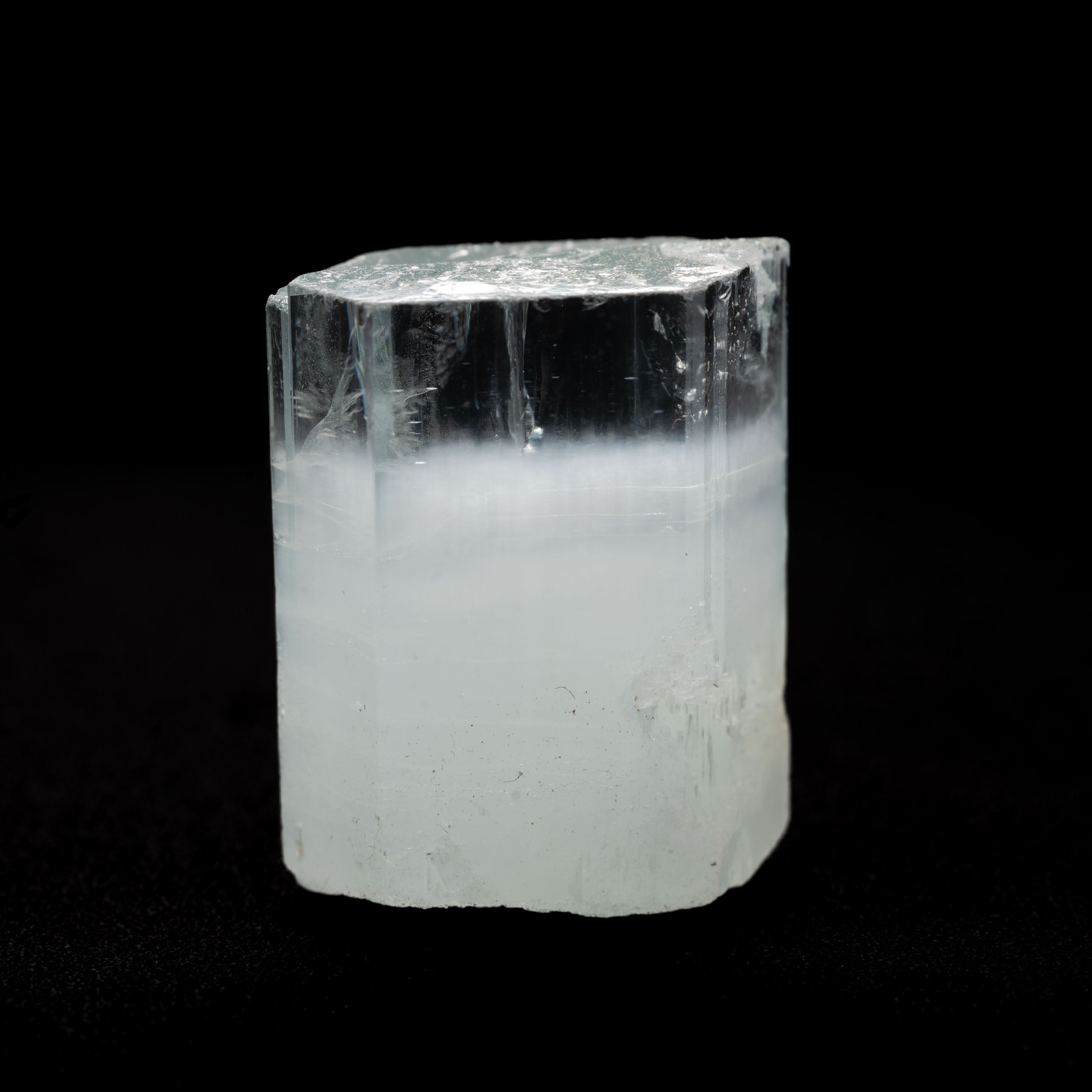 Aquamarine Crystal 70ct – 23.4x15.4x19.9mm