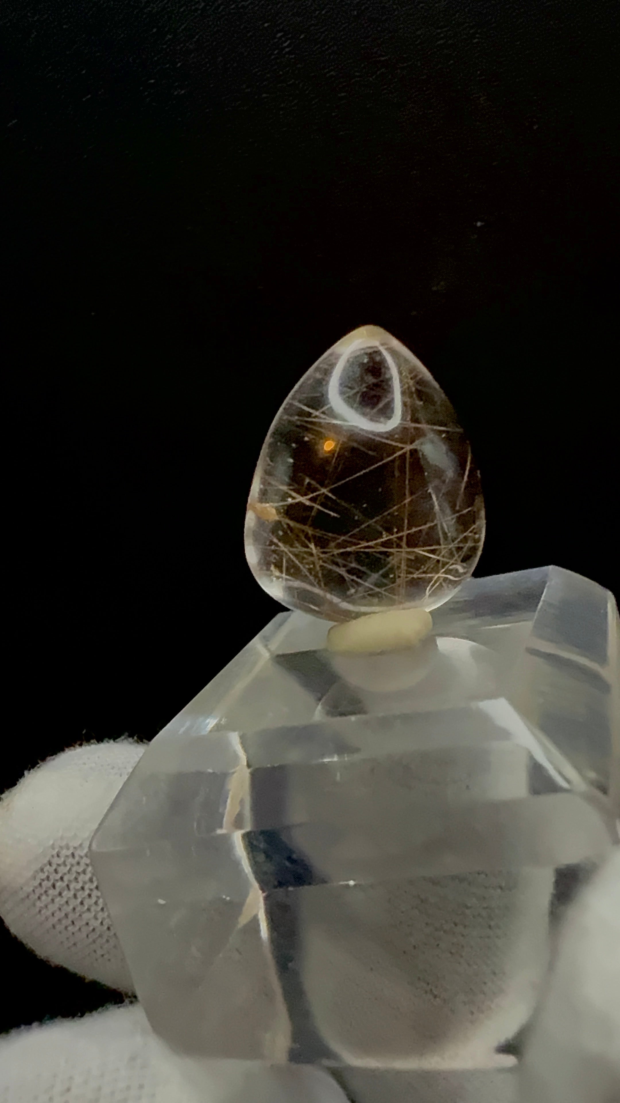Golden Rutile Quartz Cabochon 18 ct