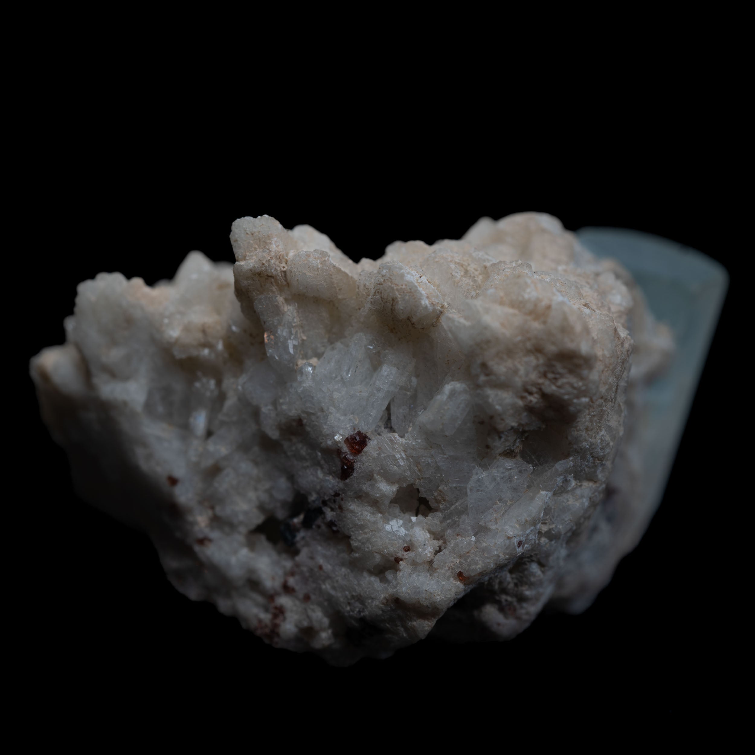 Twin Aquamarine Crystals on Albite Matrix – 43.3 × 40.5 × 35.3 mm, 78 g