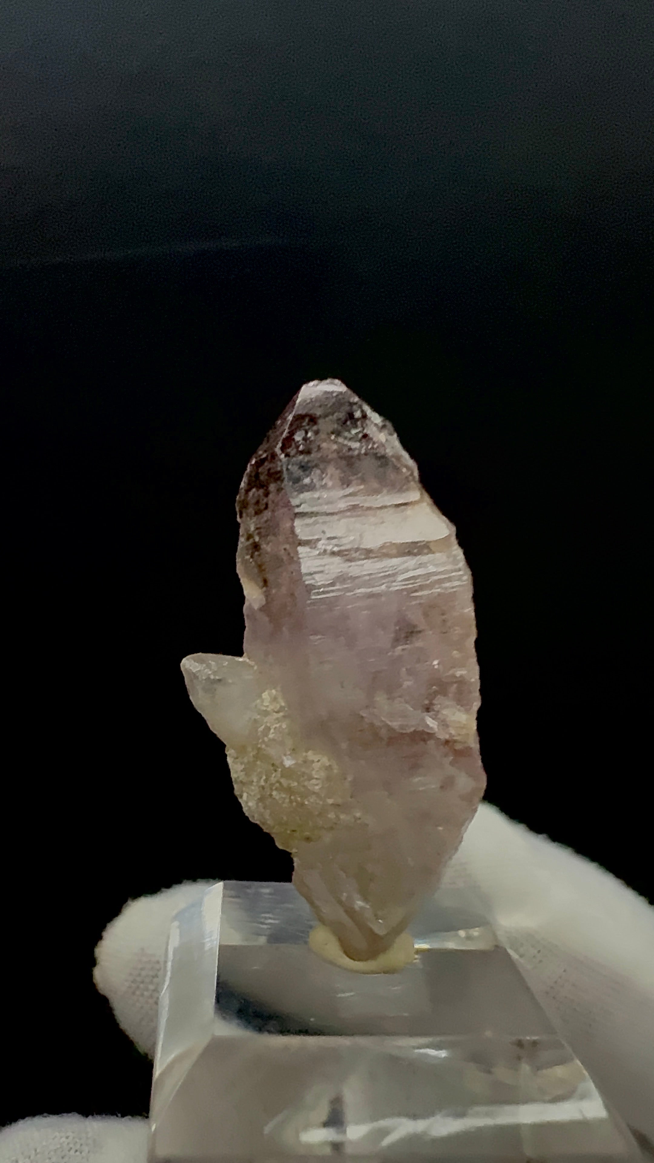 Vera Cruz Amethyst Elongated Crystal 11 g