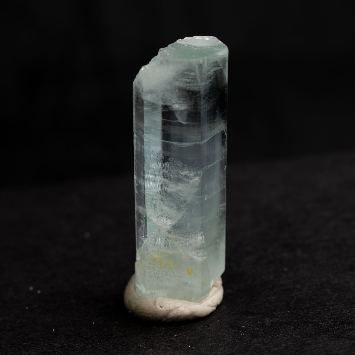 Beryl var. Aquamarine 24.8ct AA grade