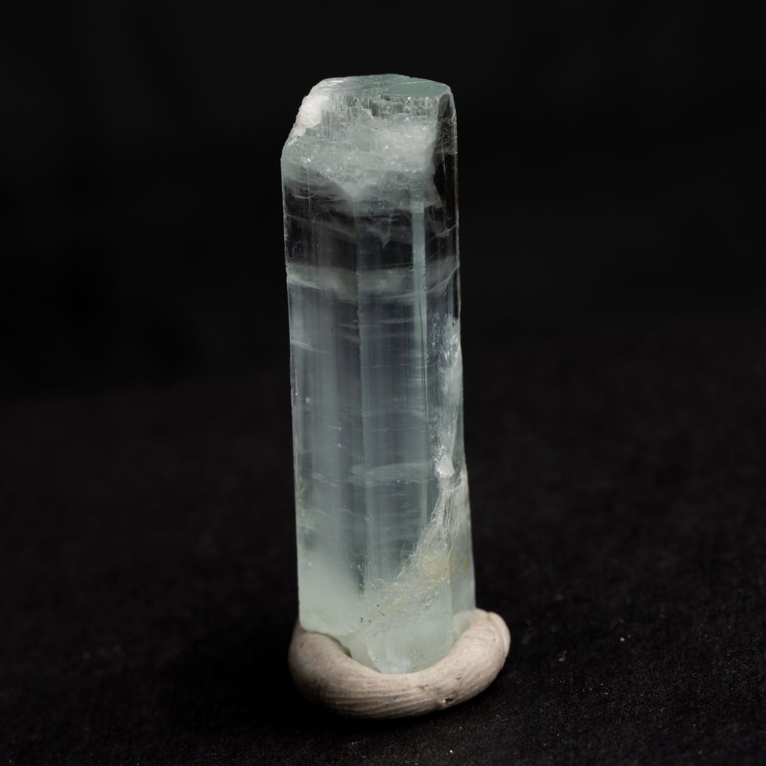 Beryl var. Aquamarine 24.8ct AA grade