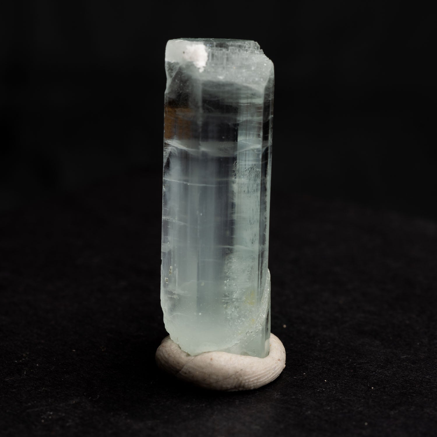 Beryl var. Aquamarine 24.8ct AA grade