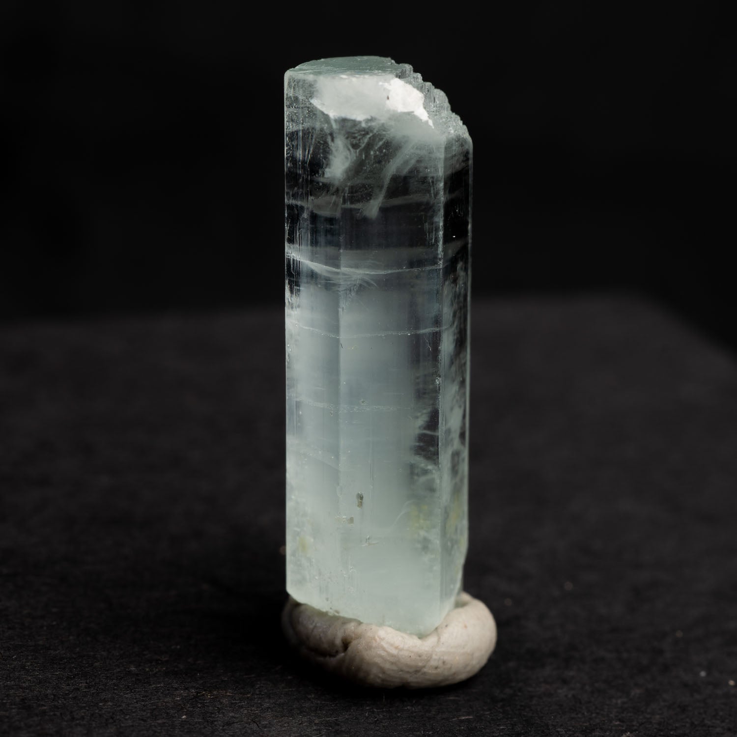 Beryl var. Aquamarine 24.8ct AA grade