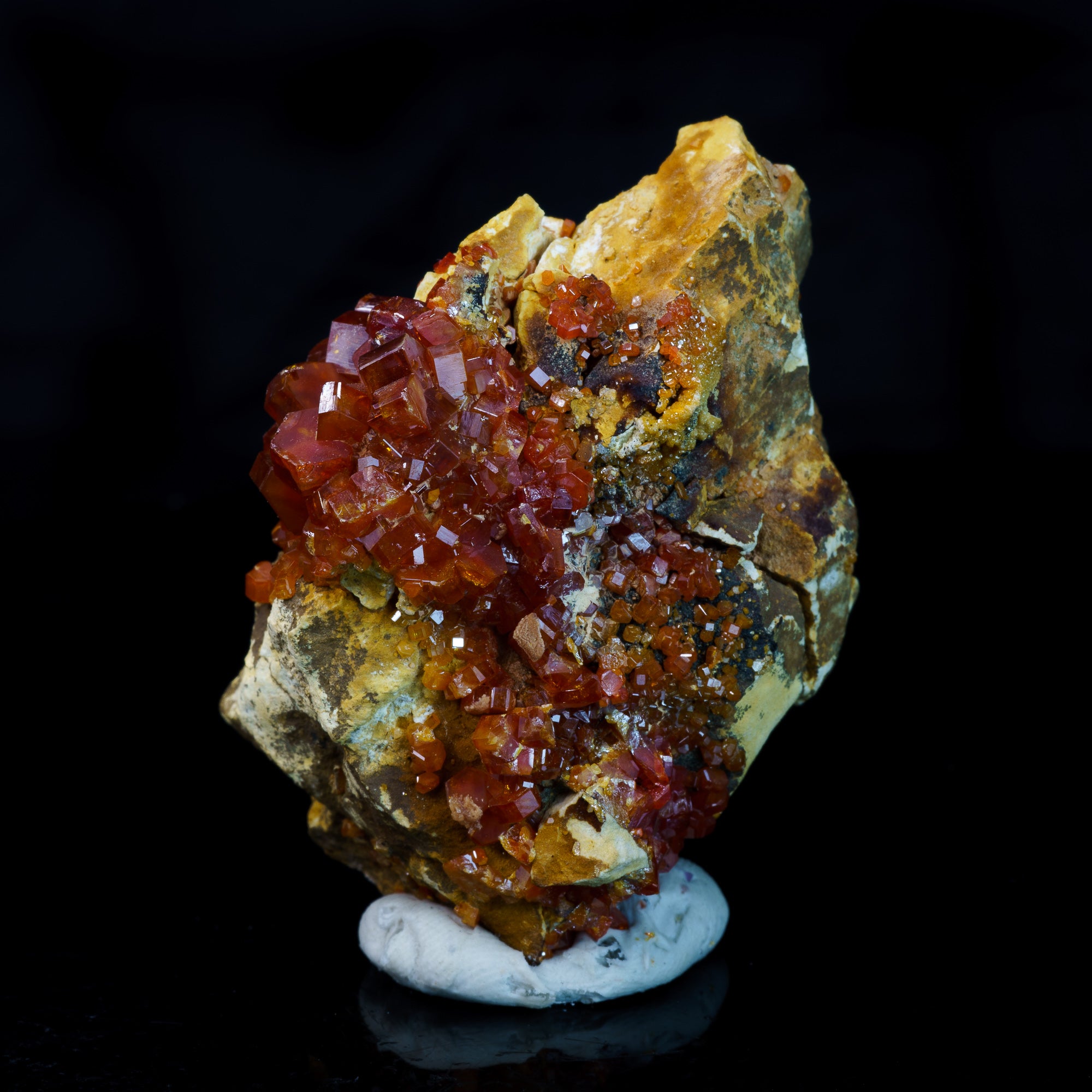 Bright Orange Red Vanadinite 91g