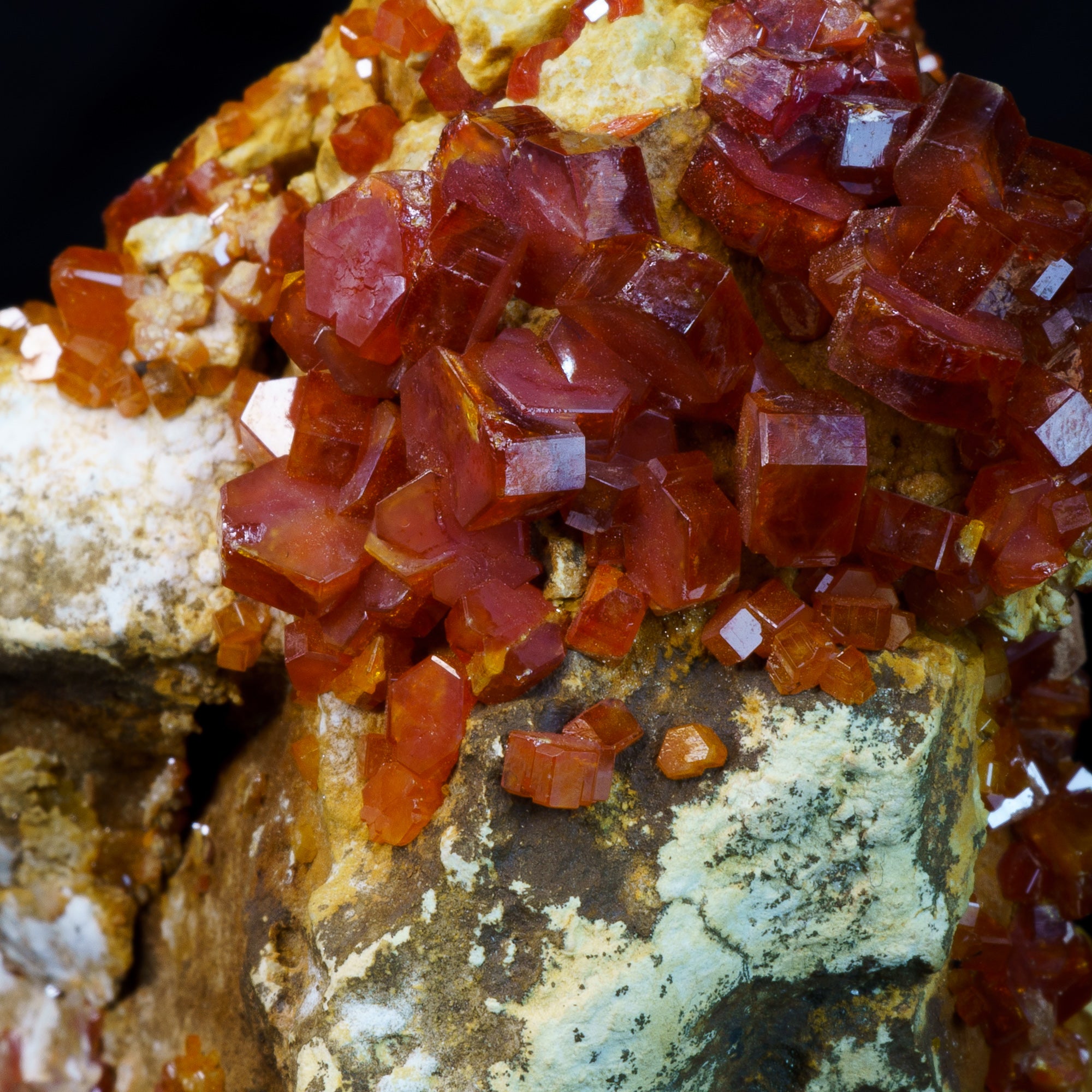 Bright Orange Red Vanadinite 91g