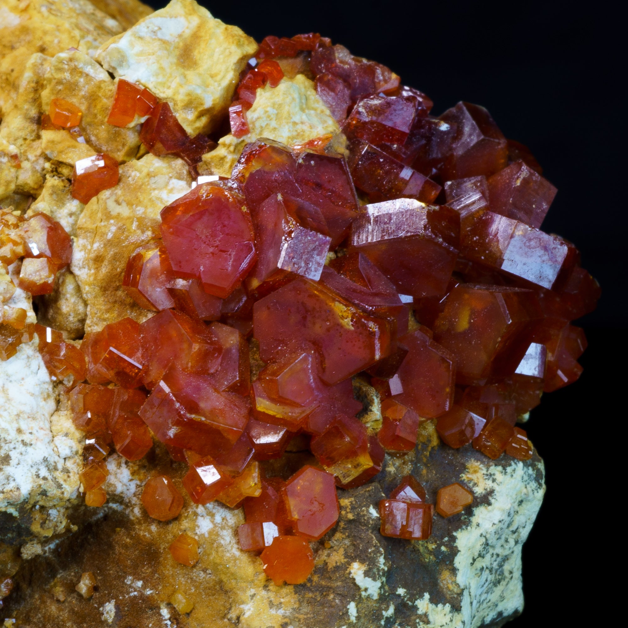 Bright Orange Red Vanadinite 91g