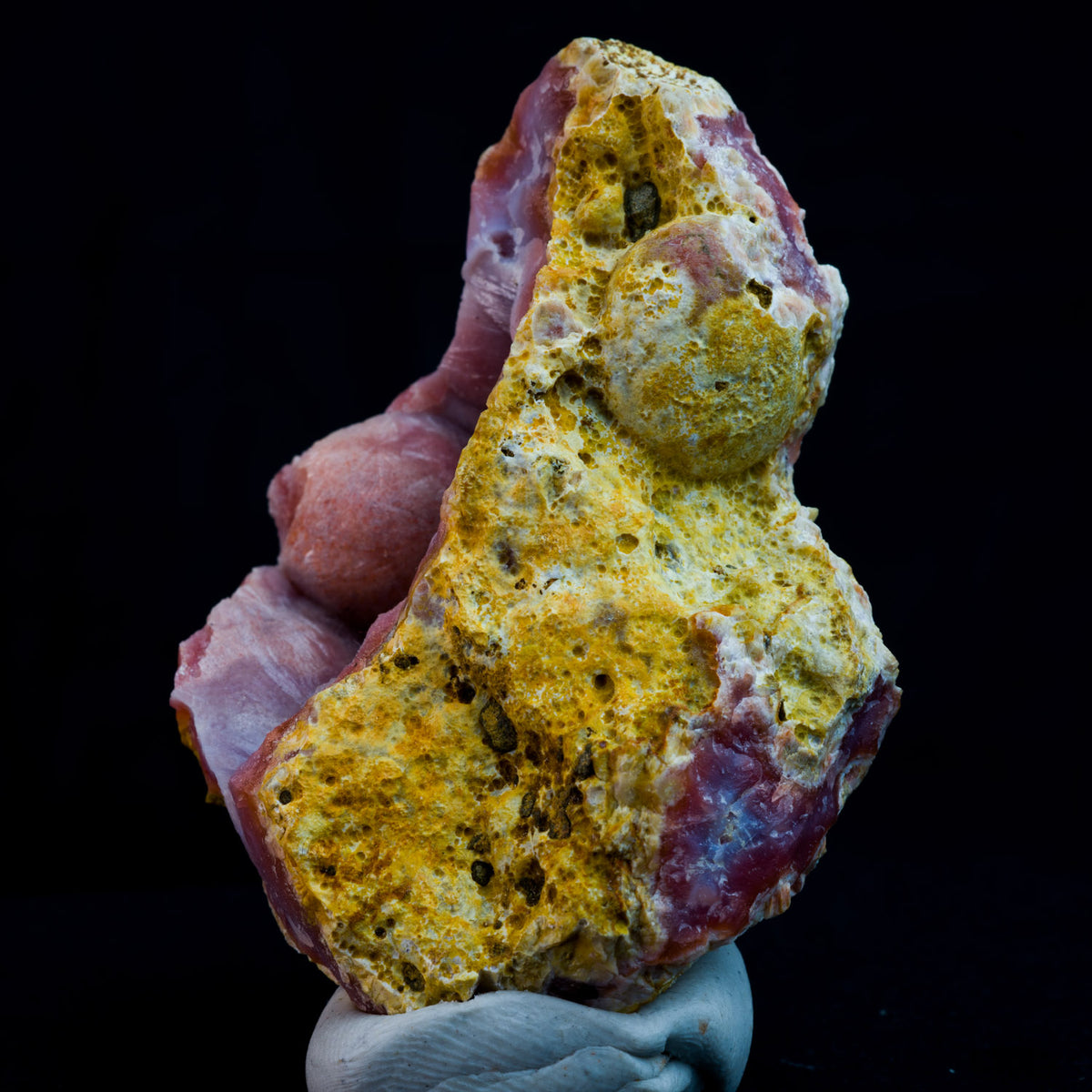 Geoda de calcedonia rosa 57g - 60 x 43 x 28 mm