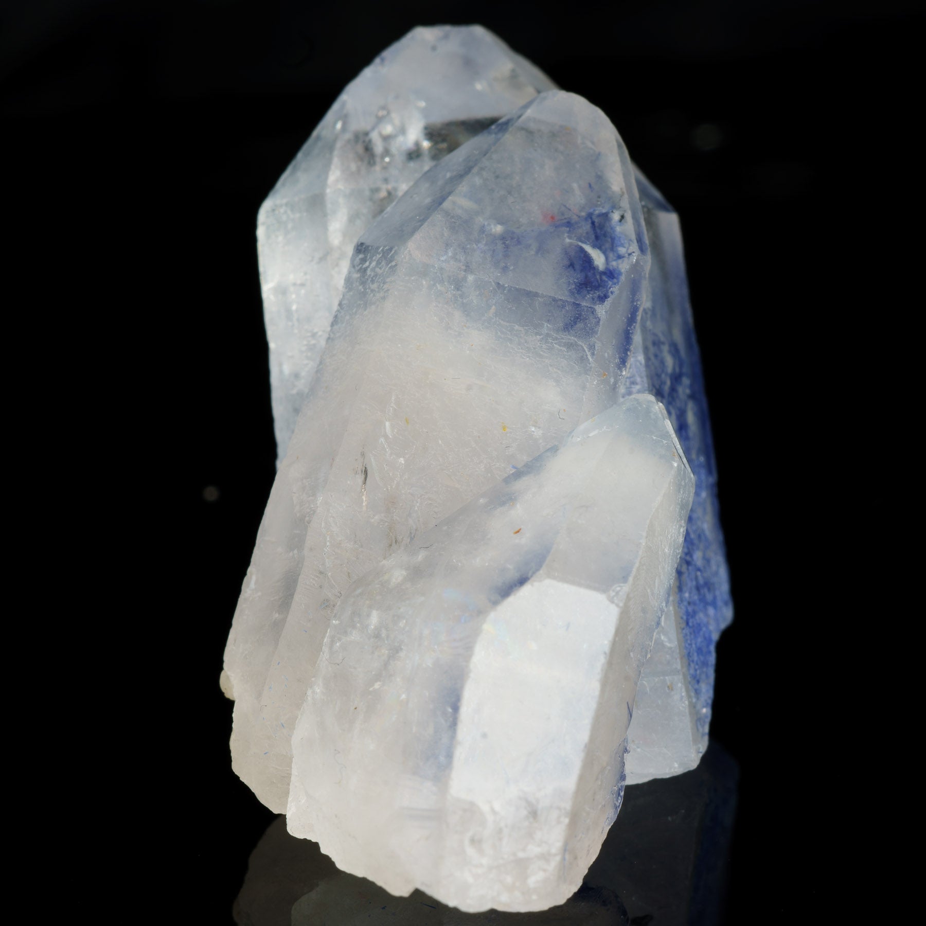 Dumortierite included Blue Quartz 23g