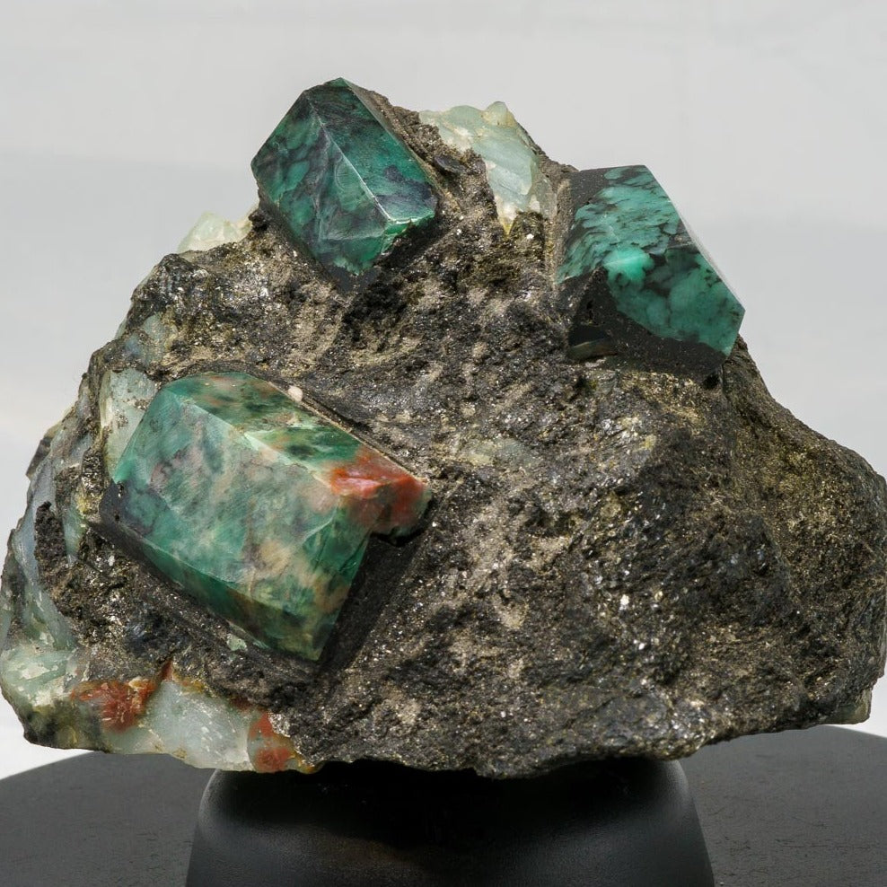 Emerald (3 Gem) Specimen 478g