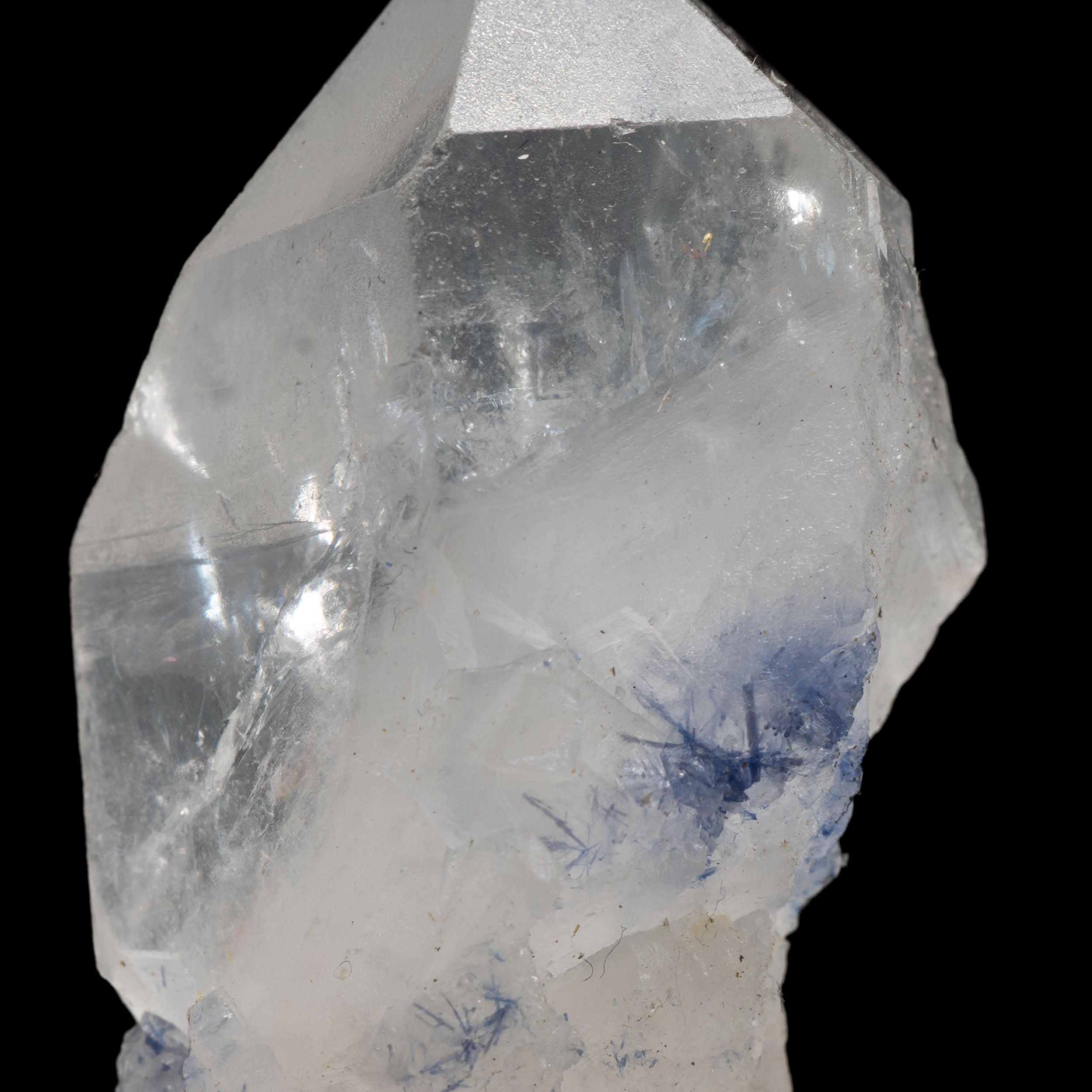 Dumortierite included Blue Quartz 22g