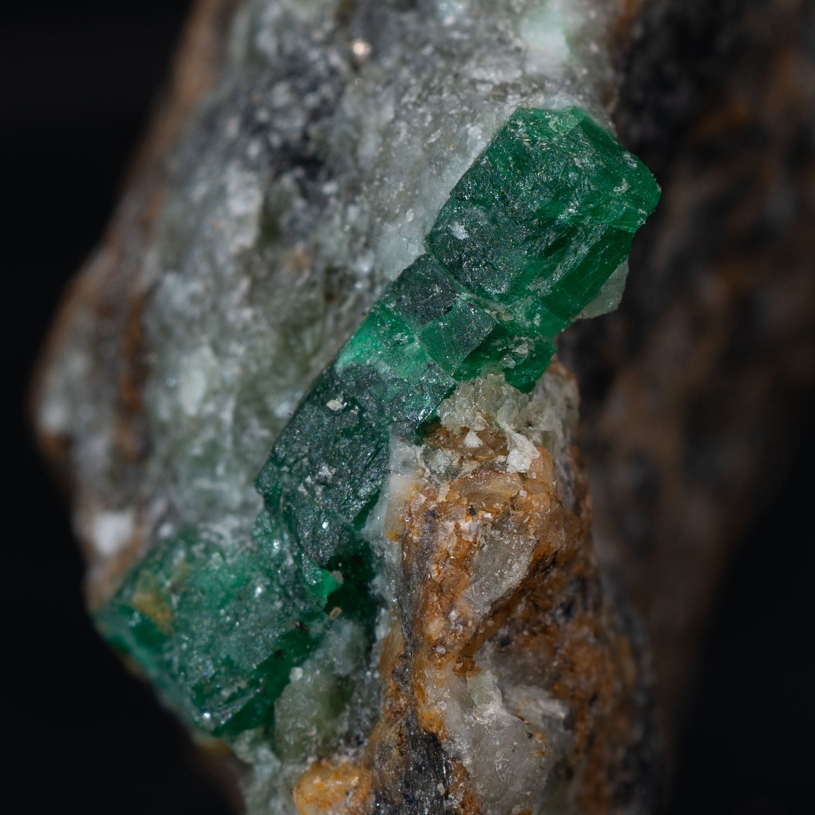 Emerald - Green Beryl in Matrix 64.4g - Brazil