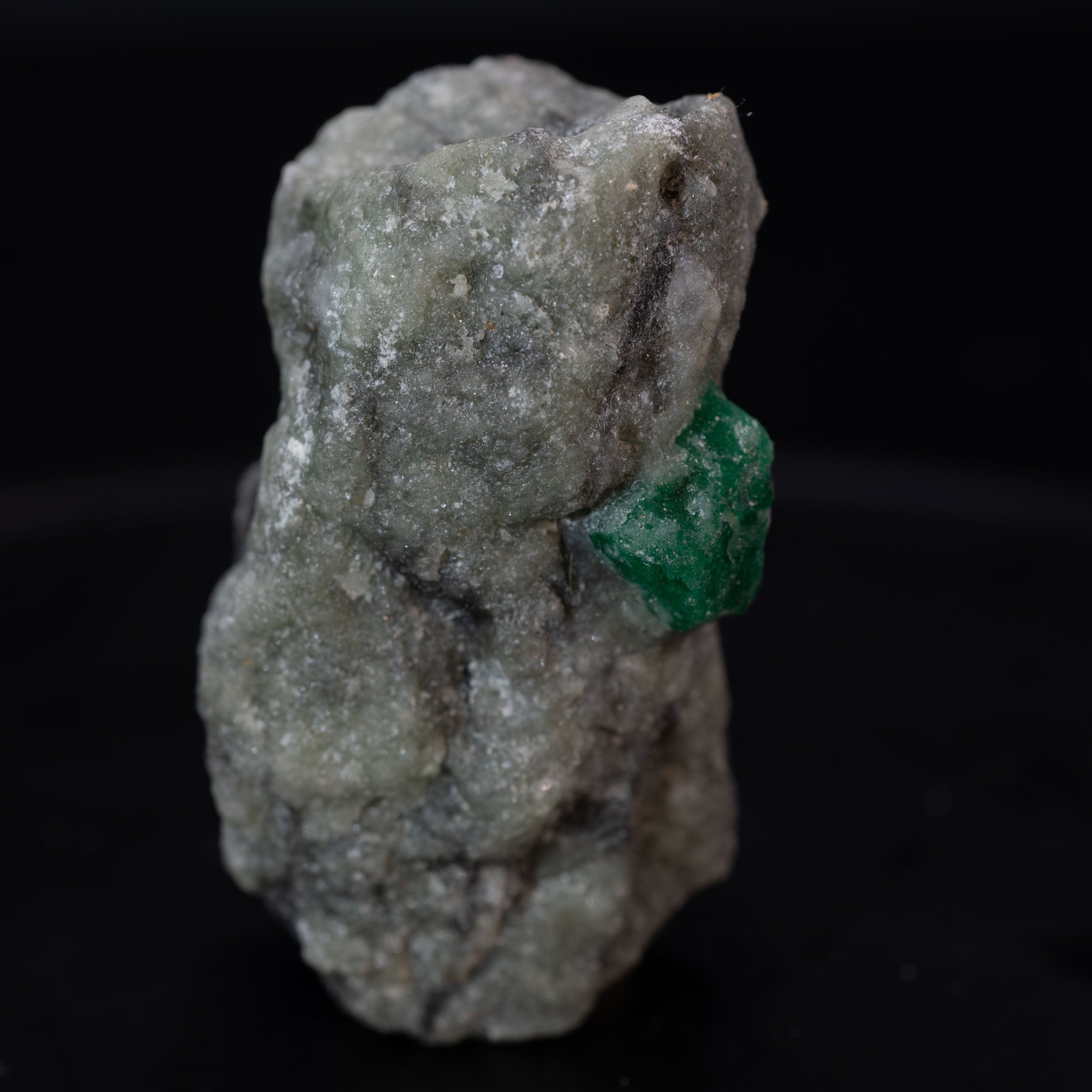 Emerald - Green Beryl in Matrix 64.7g - Brazil