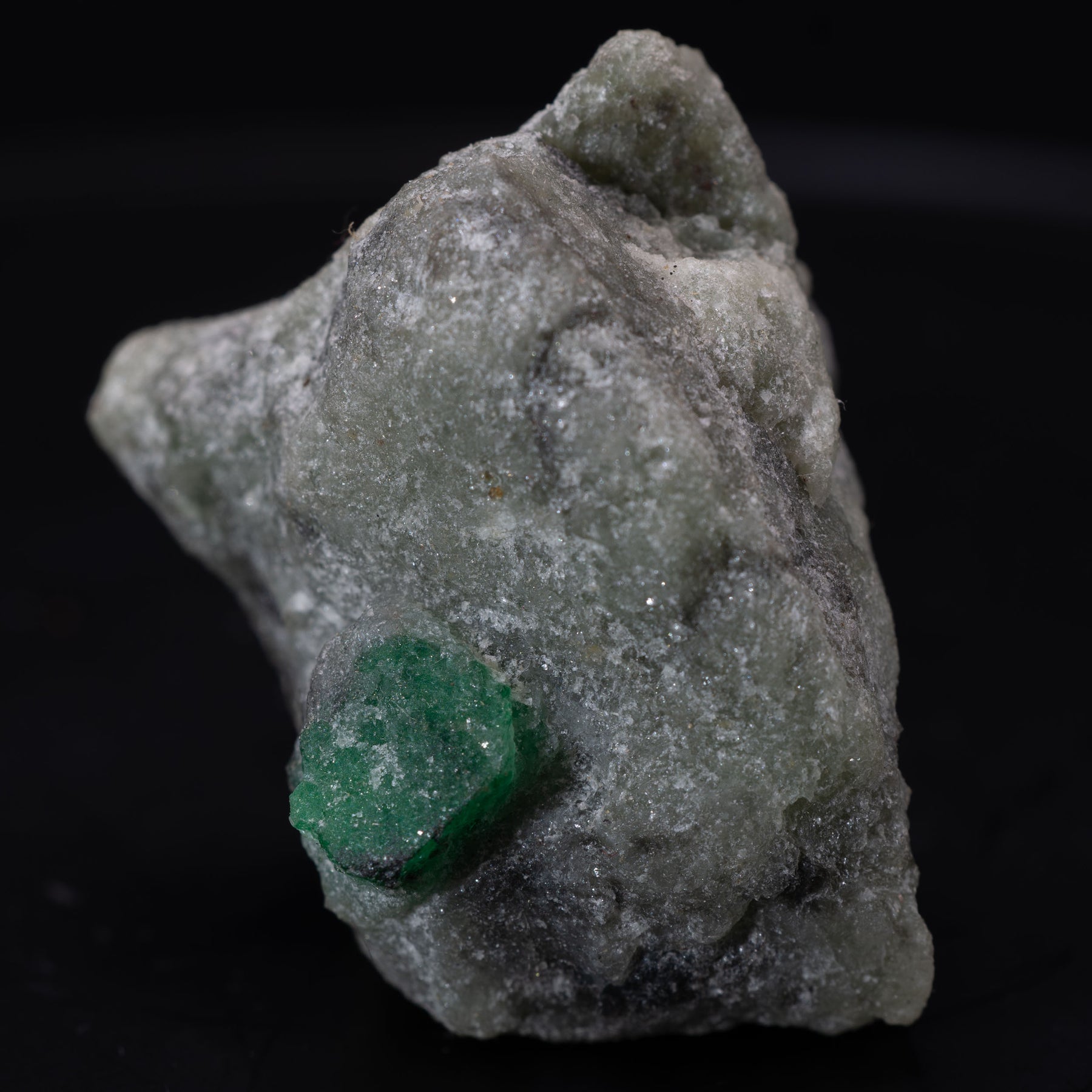 Emerald - Green Beryl in Matrix 35.5g - Brazil